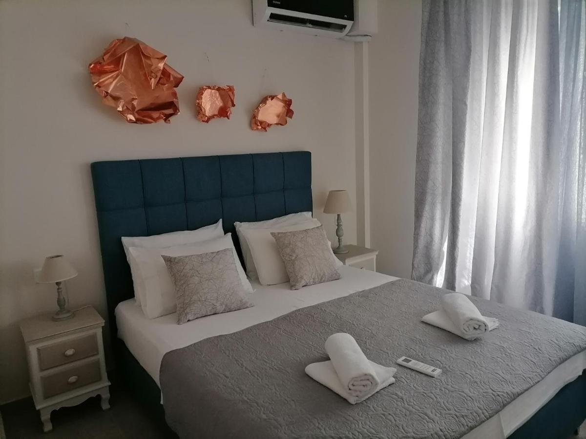 Petrani Suite 1 Néa Péramos 外观 照片